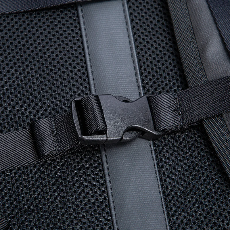 Special Clearance CHCH 15.6“ School Bag Outdoor Backpack Large Capacity Men/Women Nylon Fabric Lightweight Business Backpack