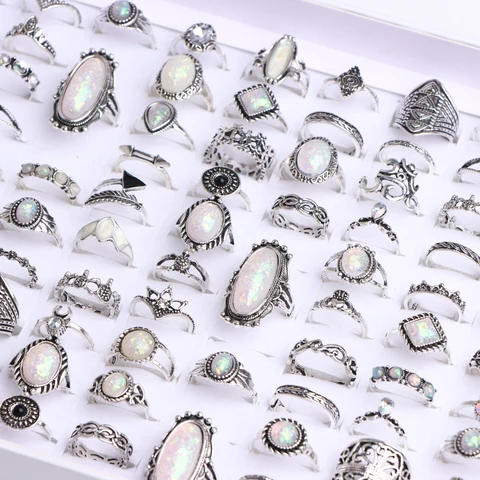 Кольца Zhang v Gui богемные со стразами