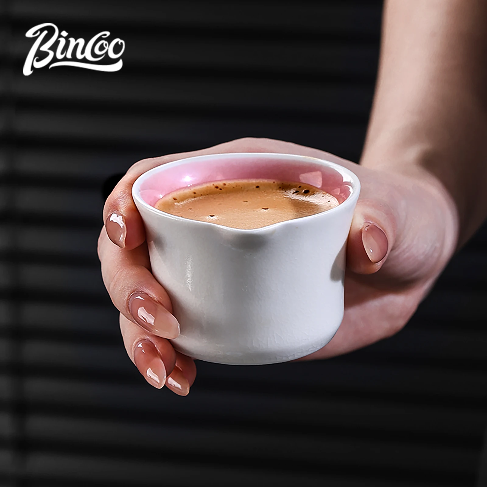 Фото Керамическая чашка для эспрессо Bincoo Ice Crackle, 90 мл – емкость для капельного кофе, мерная чашка в унциях, мини-кружка для молока и сливок. №4