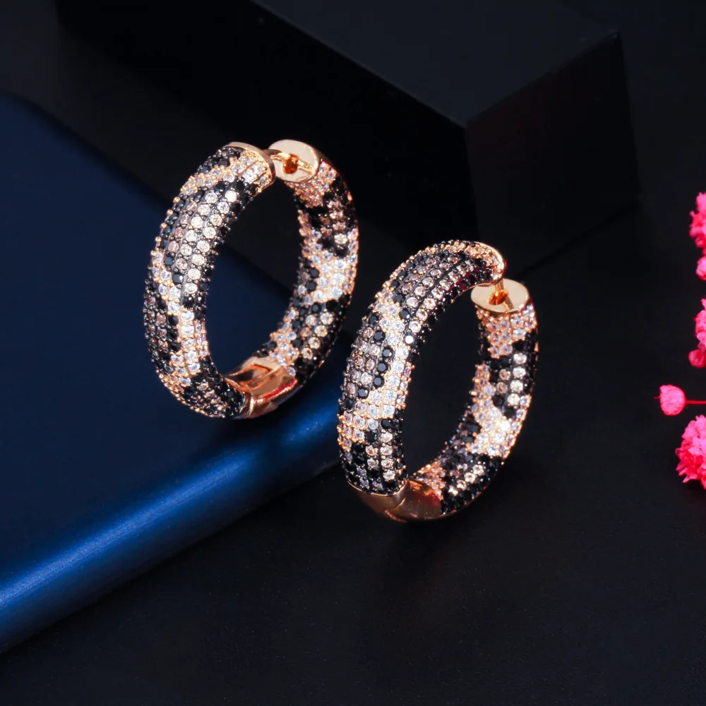 

Bilincolor Multicolor Zircon Leopard Python Earrings for Party