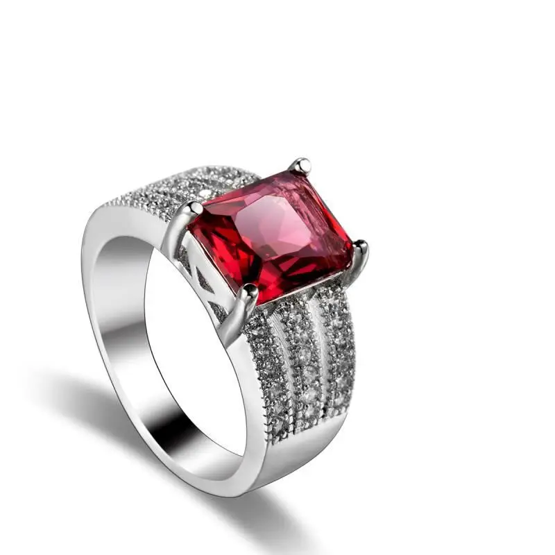 

Temperament Square Cutout Ring for Women Wedding Engaent Silver Color Ring Party Birthday Gift Charm Jewelry Anillo De Mujer