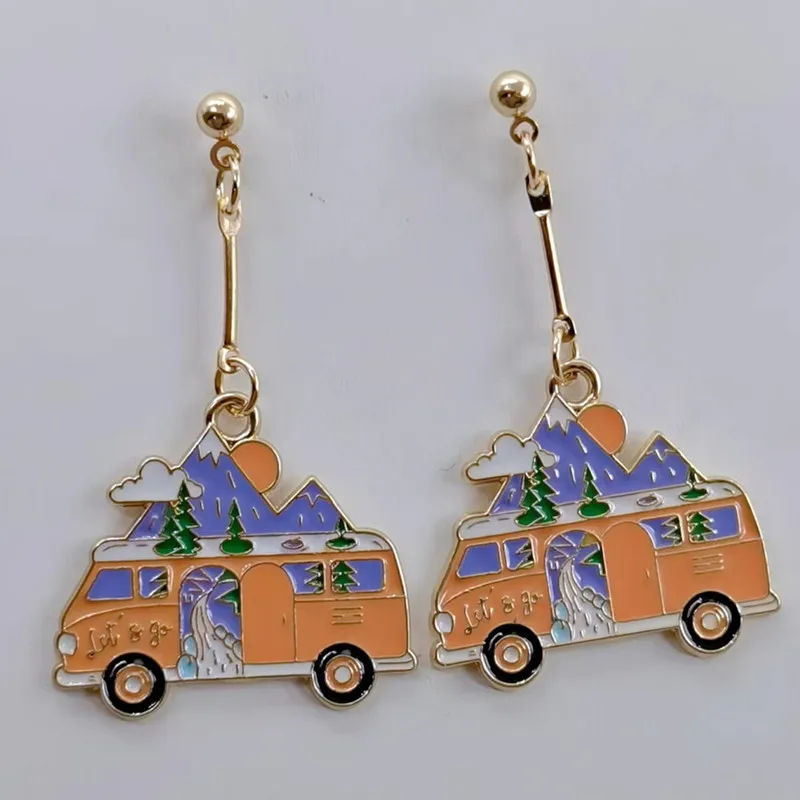 Мультяшные асимметричные серьги-подвески из сплава для кемпинга и автомобиля