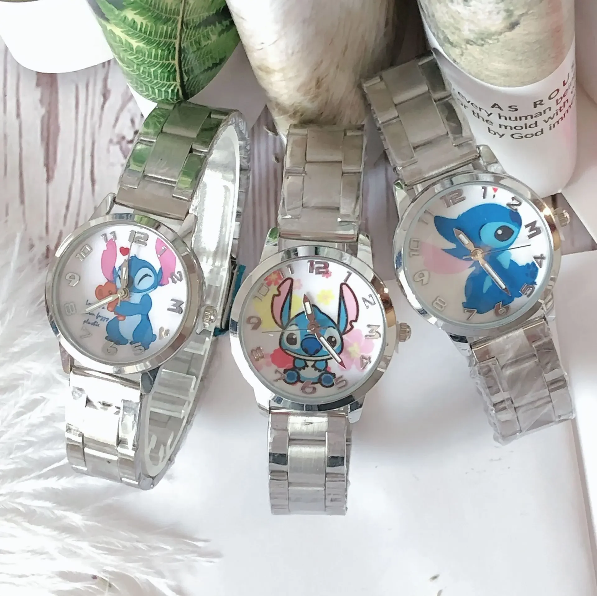 

New Lilo & Stitch Children's Cartoon Watch Funny Stitch Stainless Steel Strap Waterproof Hot Selling Watch Boys and Girls Gift
