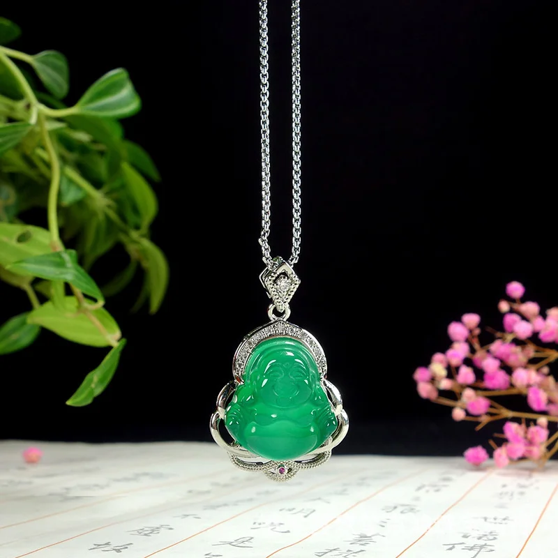 

New Women's Pendant Jade Medal Pendant Inlaid with Yang Green Buddha Gong Pendant Yang Green Agate Pendant