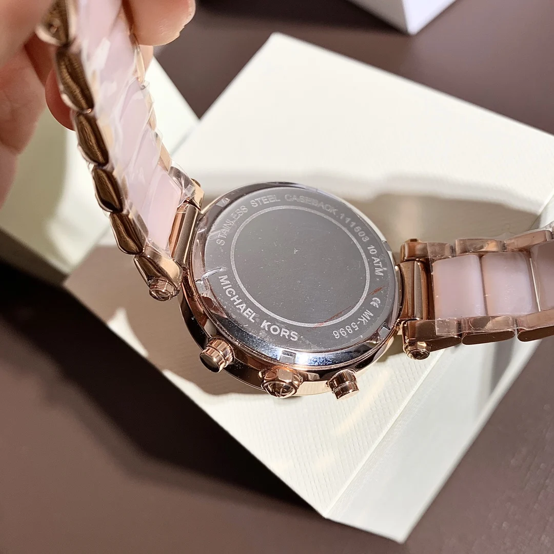 Фото Часы Michael Kors Parker MK5896 39 мм, роскошные, с бриллиантами, женские, модные, кварцевые, с эффектом «дыхания цветов», из нержавеющей стали и полимерного композита, наручные №4