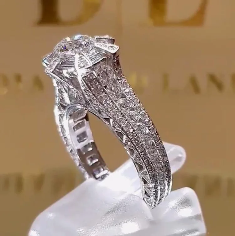 

Milangirl Classic Oval Finger Ring Band Dazzling Brilliant Stone Four Prong Setting Classic Wedding Jewelry Anniversary Gift