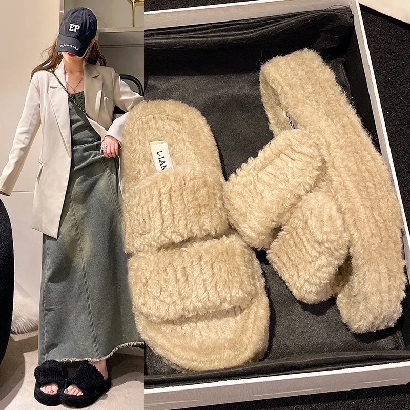 Женские меховые шлепанцы теплые зимние тапочки на плоской платформе модные