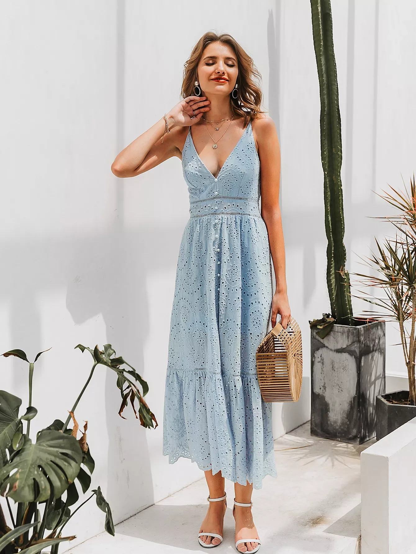 

2022NEW Elegant sexy v-neck women lace dress summer Spaghetti strap hollow out ruffle cotton dresses Button beach lady midi dres