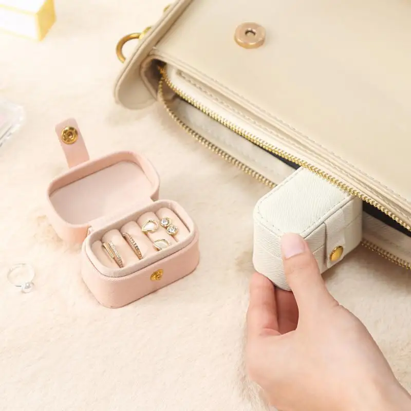 

PU Buckle Ring Holder Box Waterproof Creative Ring Earring Storage Case Mini Cute Proposal Ring Display Box Jewelry Organizers