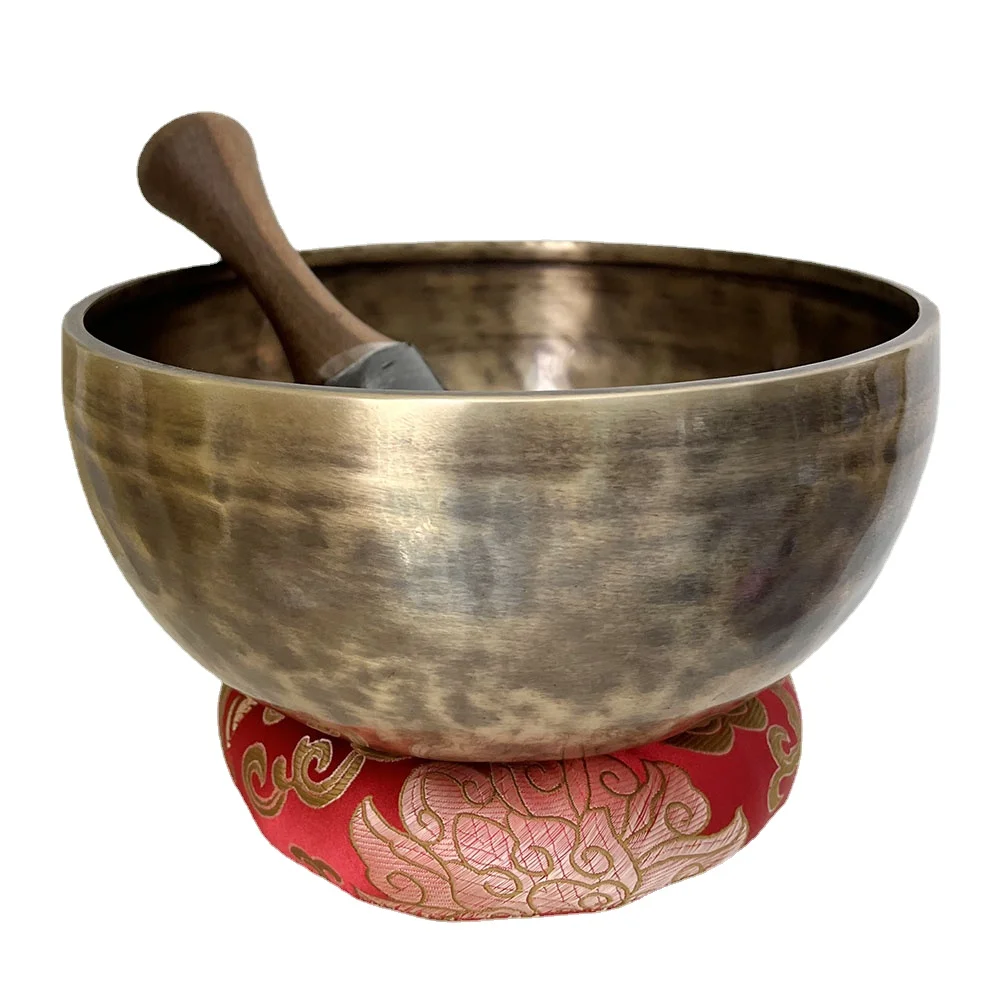 Тибетские чаши. Железнная чаши для медитации. Чаши металлические Индия. Железная чаша для медитаций.