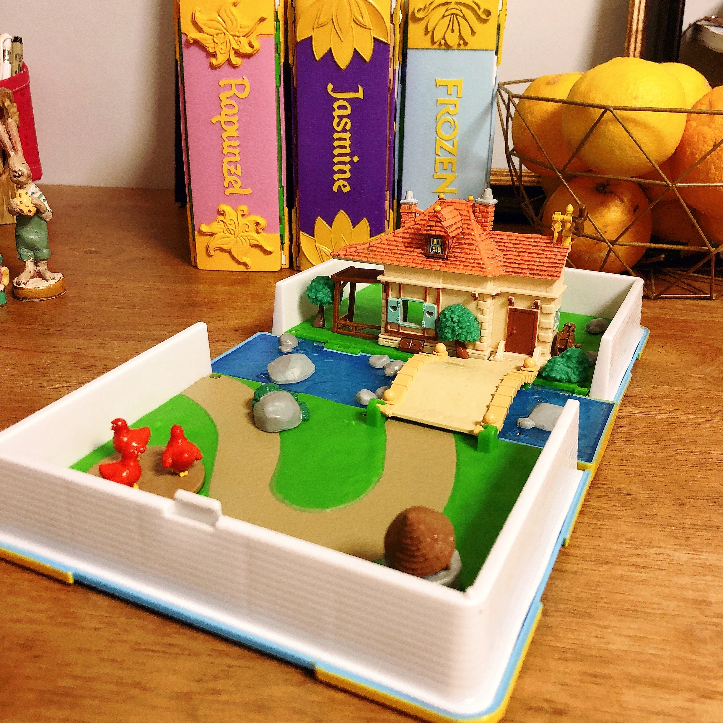 

Fantasy Disney Elsa Jasmine Rapunzel Princess Castle Book-Style Toy Box Girls Cute Pretend Play Toy Set Kids Birthday Gifts