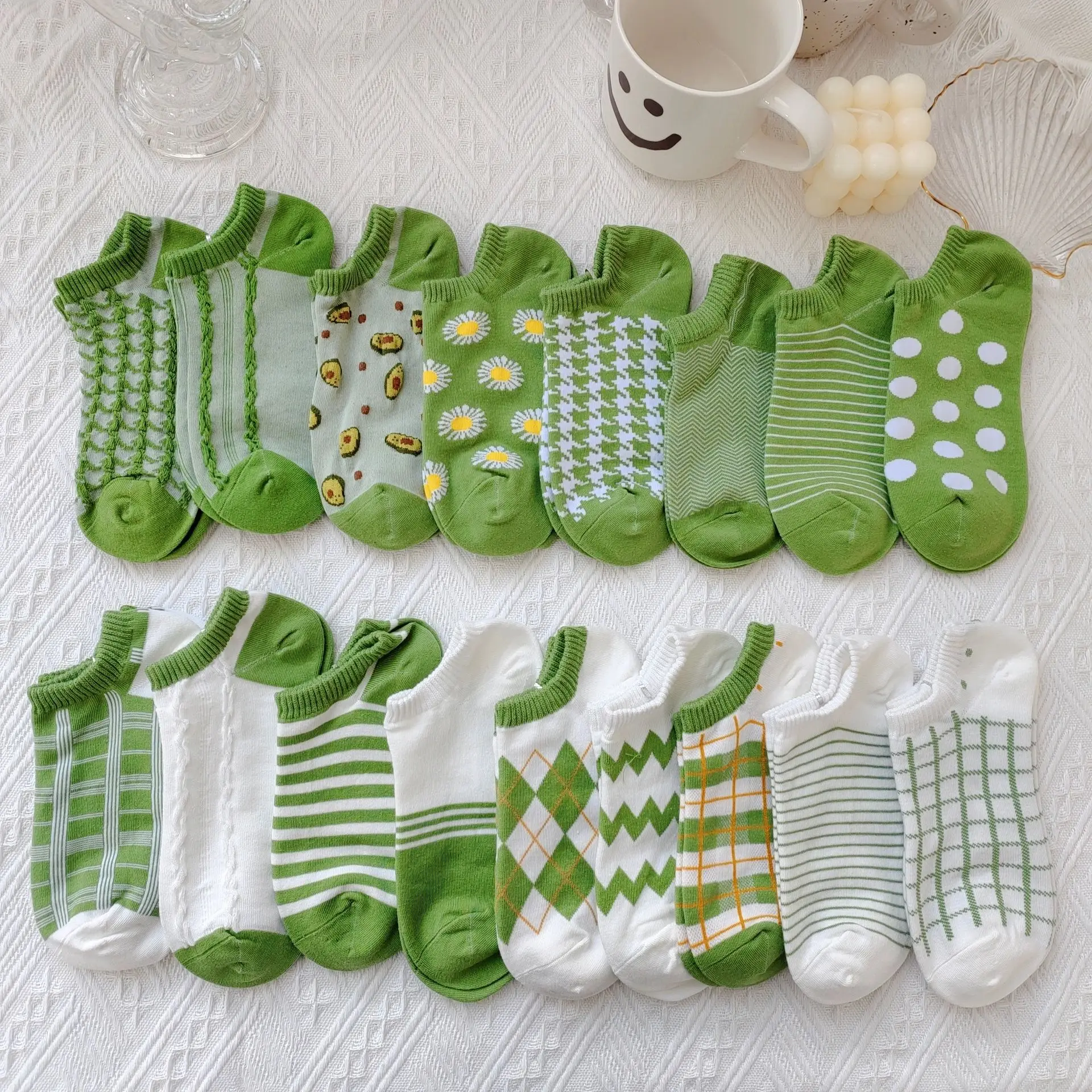 

Green Short Women Socks Stripe Rhombus Lattice Dot Houndstooth Daisy Retro Cute Socks High Quality Cotton Boat Socks Wholesale