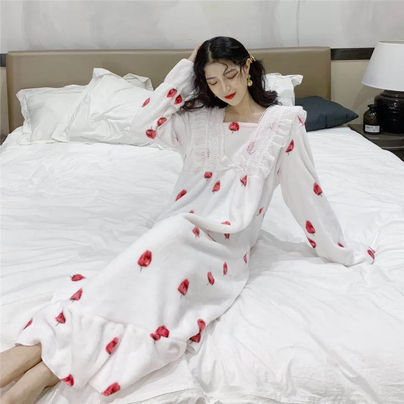 Polka Dot Flannel Ruffle Lace Nightdress Women 2021 Winter Loose Cute Korean Home Clothes Long Sleeve Warm Sleepdress Nightgown