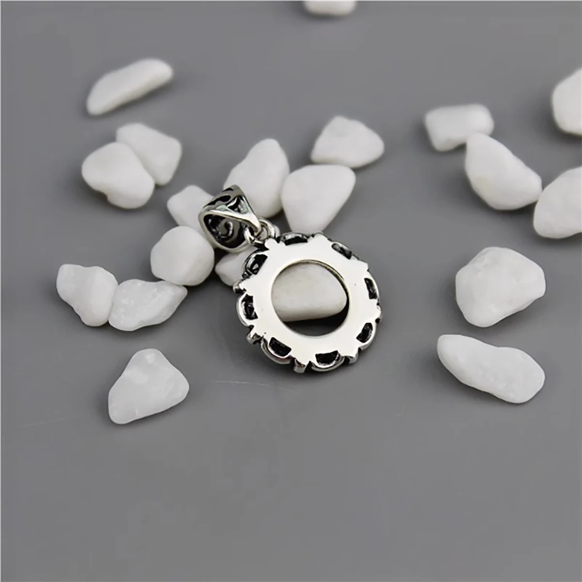 Женское кольцо из серебра 925 пробы 7-12 мм