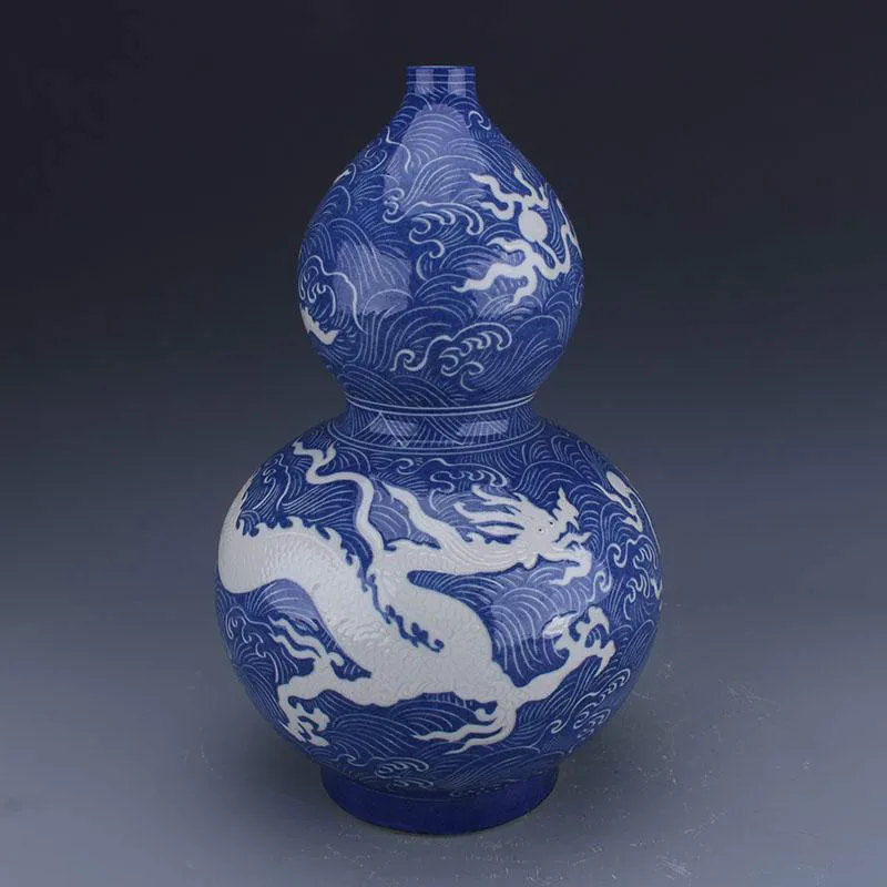 

Традиционная китайская антикварная сине-белая керамическая длинная ваза с драконом Коллекционная ваза Ming