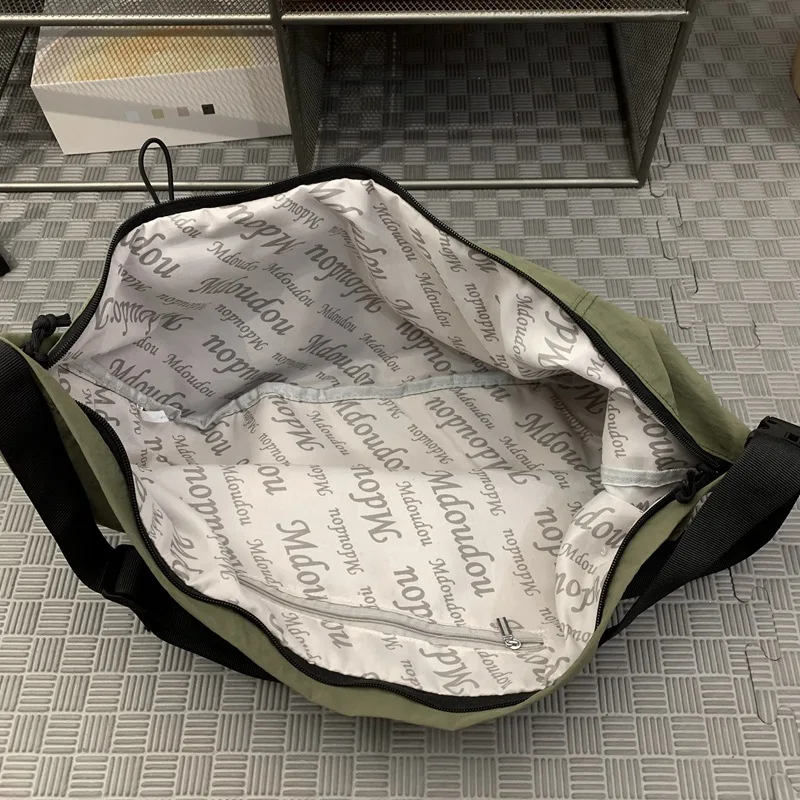 Большая вместительная спортивная сумка для путешествий на открытом воздухе