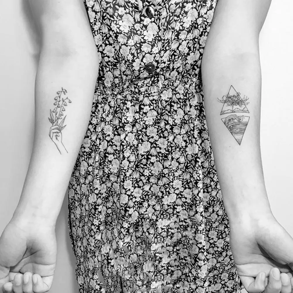 

Women Tattoo Sticker Art Temporary Black Tattoo Sticker Beautiful Pattern Body Art Fake Decal 1PC Popular White Water Transfer