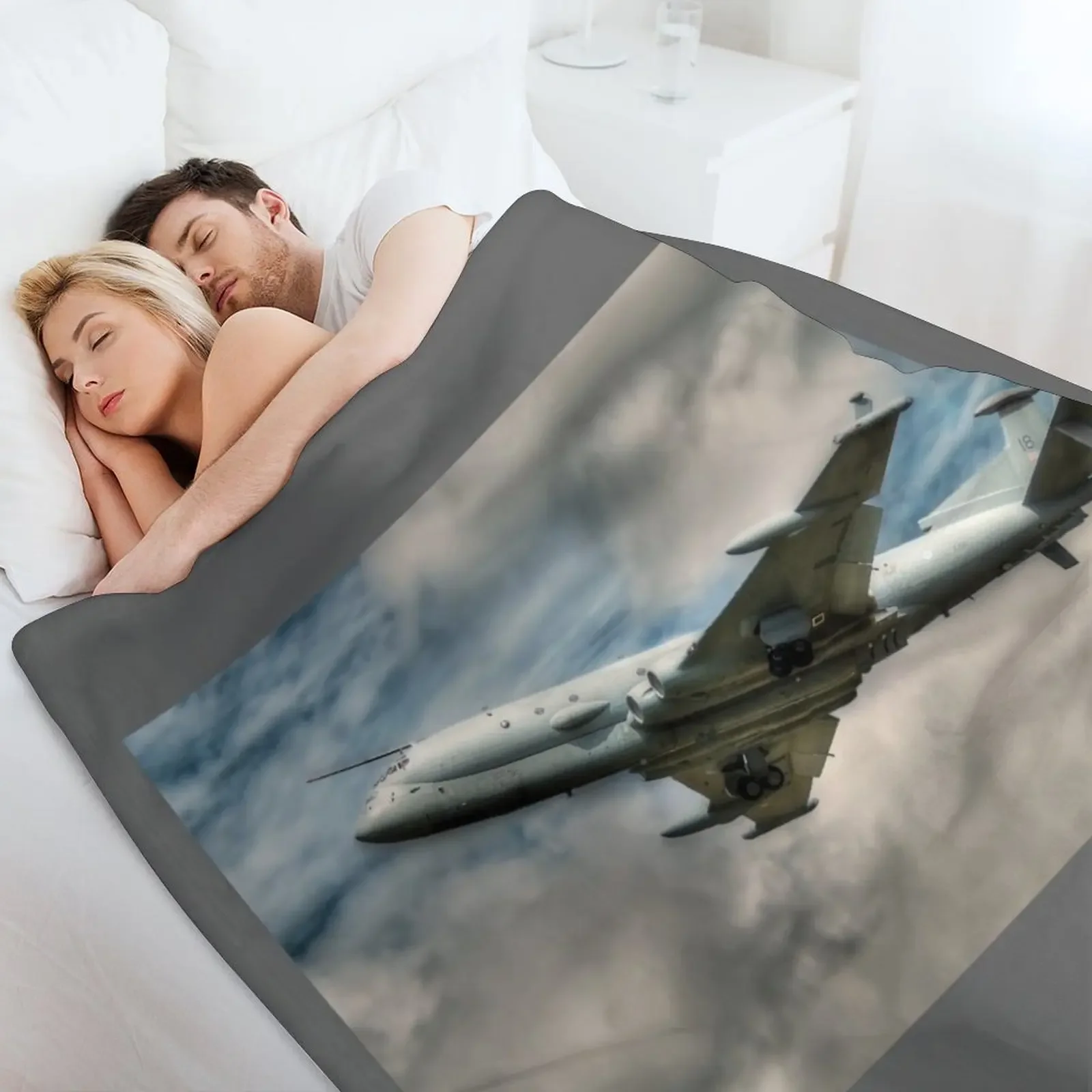 Nimrod MRA4-одеяло для детских декоративных самолетов патрулирования и атаки