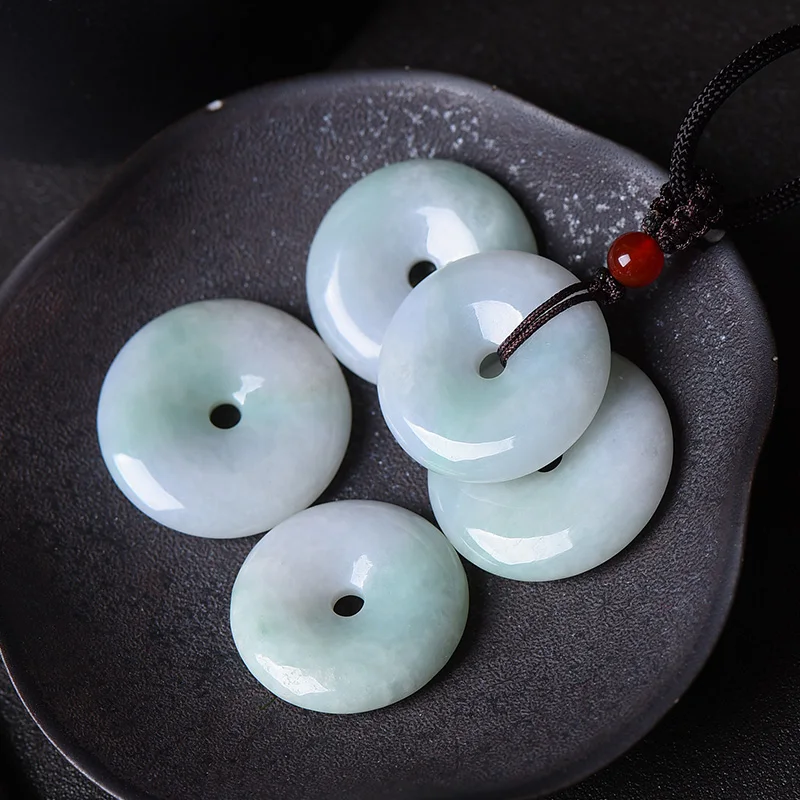 

Jade safety buckle pendant floating green floating flower A goods jade jade pendant pendant necklace jade pendant men's jewelry