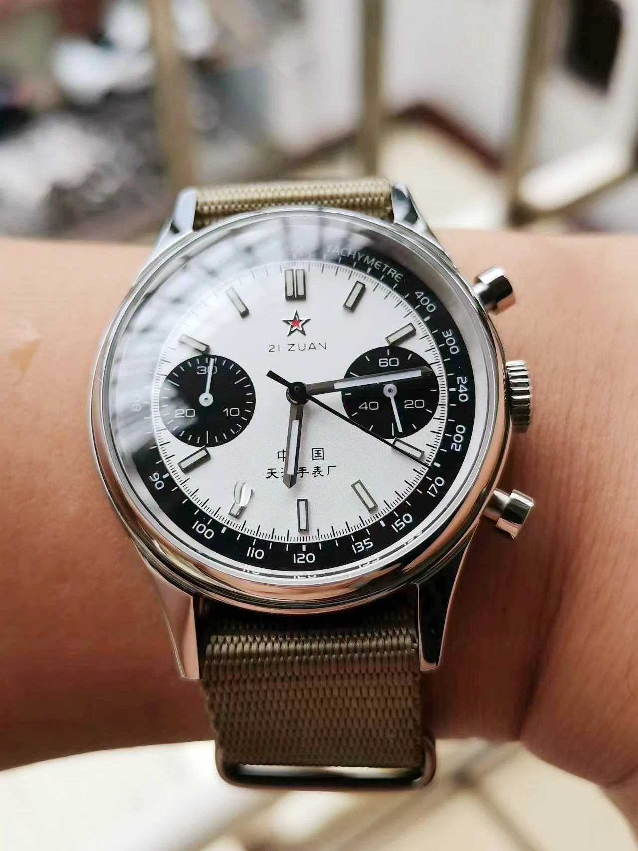 

1963 Watch Pilot 40mm Dial Military 1963 Chronograph Tough Guy Top Personality Domineering Retro Aviation Flight Men Wristwatch