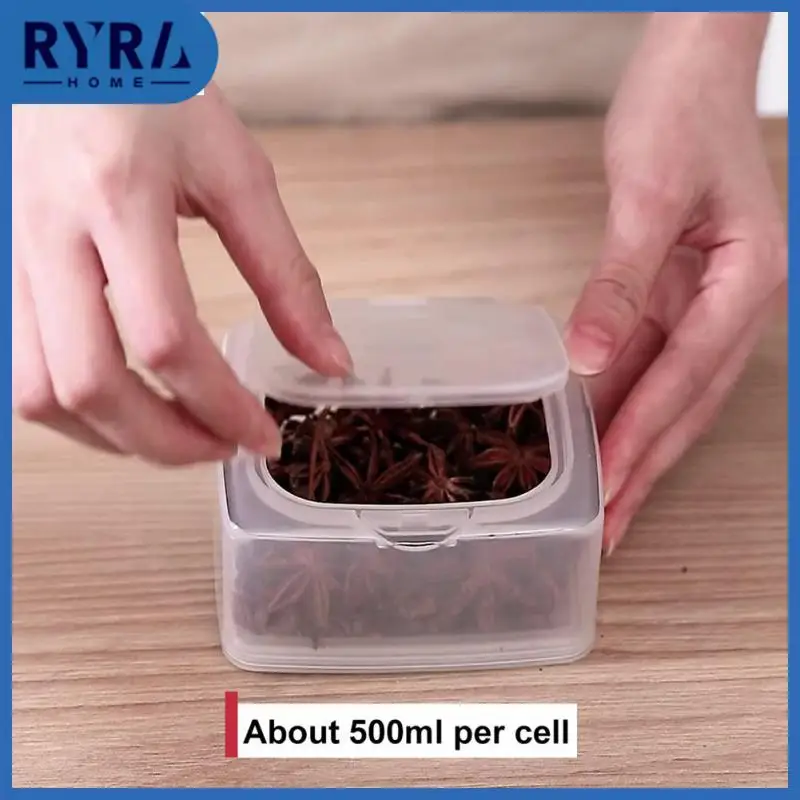 

Dust-proof Storage Container Plastic Storage Tank Keep Fresh Kitchen Accessories Octagonal Cinnamon Pepper Dry Pepper Split