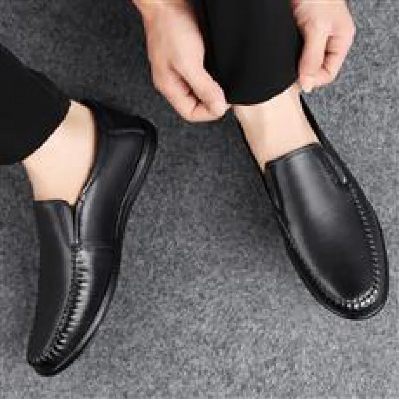 

Casual Leather Shoes Men's Shoes Genuine Leather 2023 New Summer British Style Soft Leather Soft Bottom Lazy Shoes Slip-on Gomm