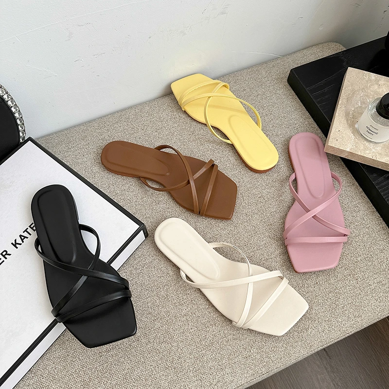 2023 Summer Beach Sides White Black Flip Flops Yellow Casual Flats Shoes Fashion Pink Slip-On Slippers Outdoor Sandals For Women