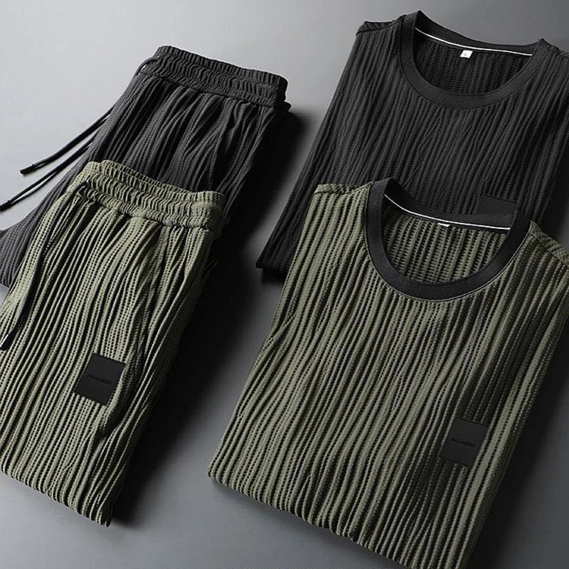 1 Set Men Fashion Outfit Summer Top Pants Set Solid Color Ultrathin Breathable O Neck Pleated Design Shirt+Trousers Tracksuits