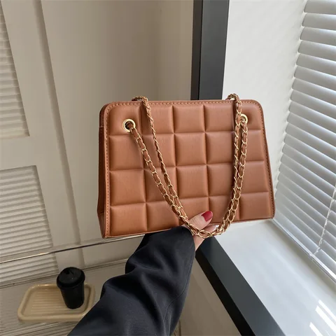 Нежная Маленькая квадратная сумка в стиле ретро, популярная Осенняя портативная модная повседневная квадратная подмышка в иностранном стиле, 2024