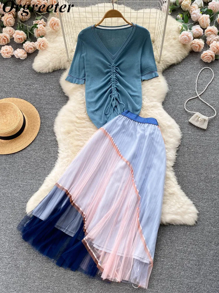 

Женский модный контрастный костюм из двух предметов, Элегантная трикотажная футболка на шнуровке с V-образным вырезом и длинная юбка, 2022