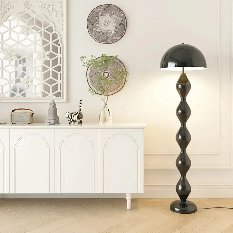 

Напольная лампа HomeLover Сканди макарон кремовая