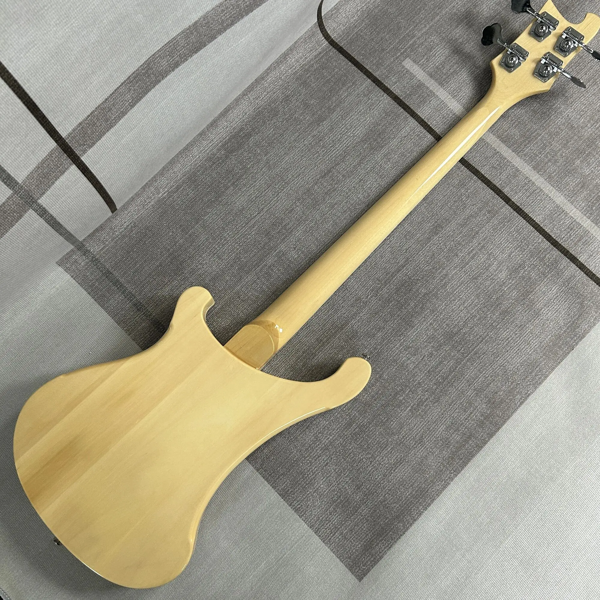 Rickecker 4003 электрическая бас-гитара корпус из липы цвет бурливуд подставка