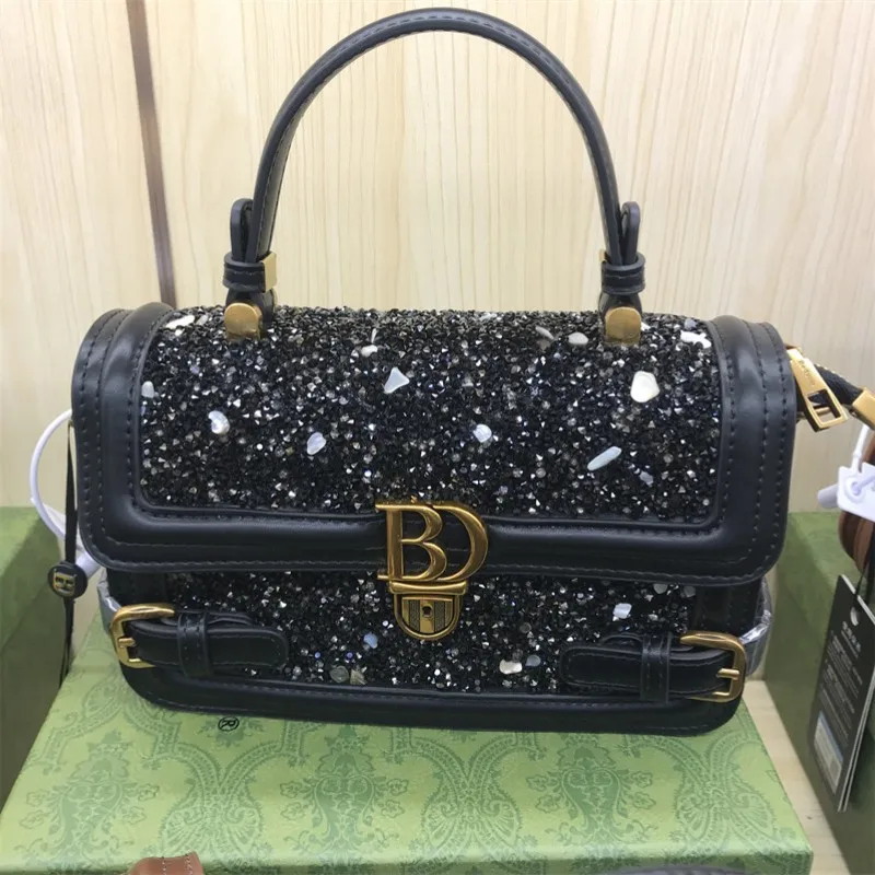 Luxurious Leather Handbag Women's Bag 2023 New Stone Lock Purse One-Shoulder Satchels Sac