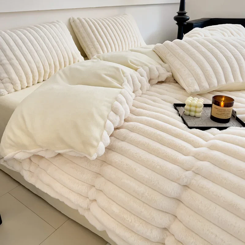 Зимний теплый комплект постельного белья из кораллового флиса утолщенный