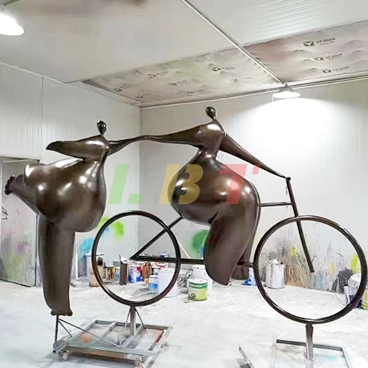 

Retro glass steel imitation bronze sculpture city park square central pool large decorative sculpture production
