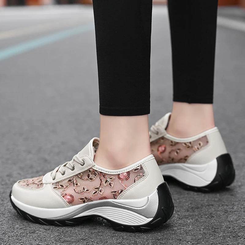 Women New Brand Fashion Casual PU Leather Jointed Lace Sport Shoes Female Summer Breathable Lightweight Lace-up Leisure Sneakers