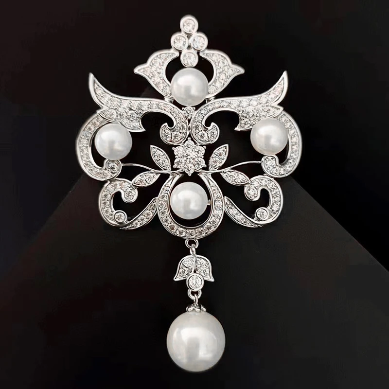 

MeibaPJ 8-9mm Natural White Pearl Vintage Court Romantic Tassells Brooch Fashion Sweater Jewelry for Women