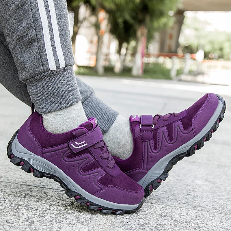 Womens Casual Walking Shoes Outdoor Mother Flat Shoe Mesh Upper Breathable Designed Sneakers  Anti-slip Sapatos De Caminhada