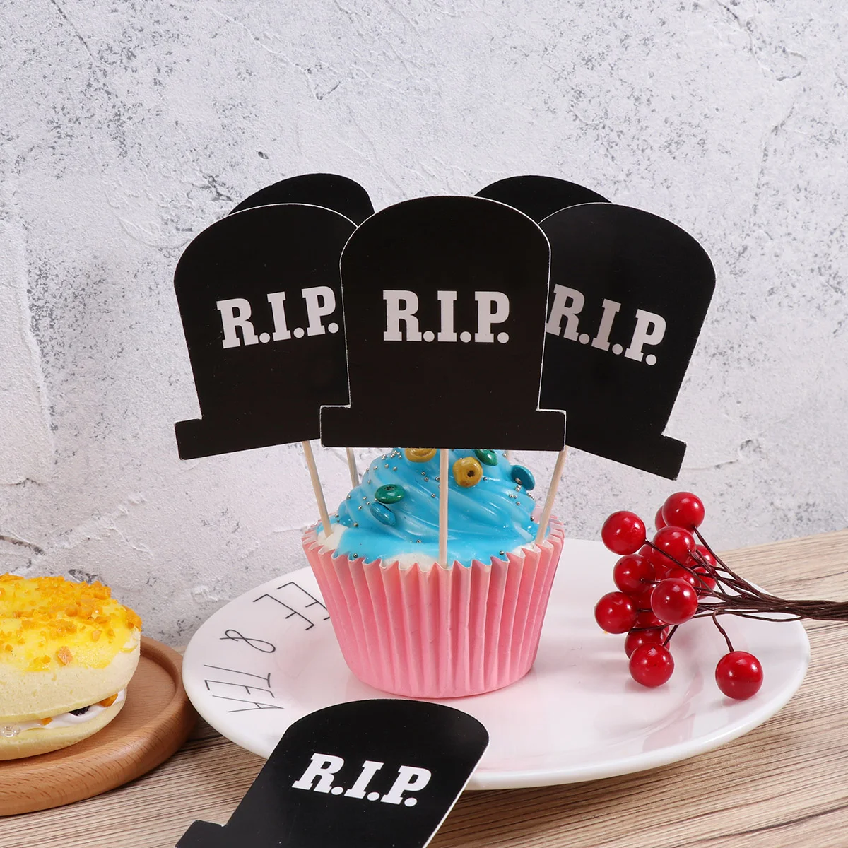 

Cemetery Decorative Cupcake Ornaments for