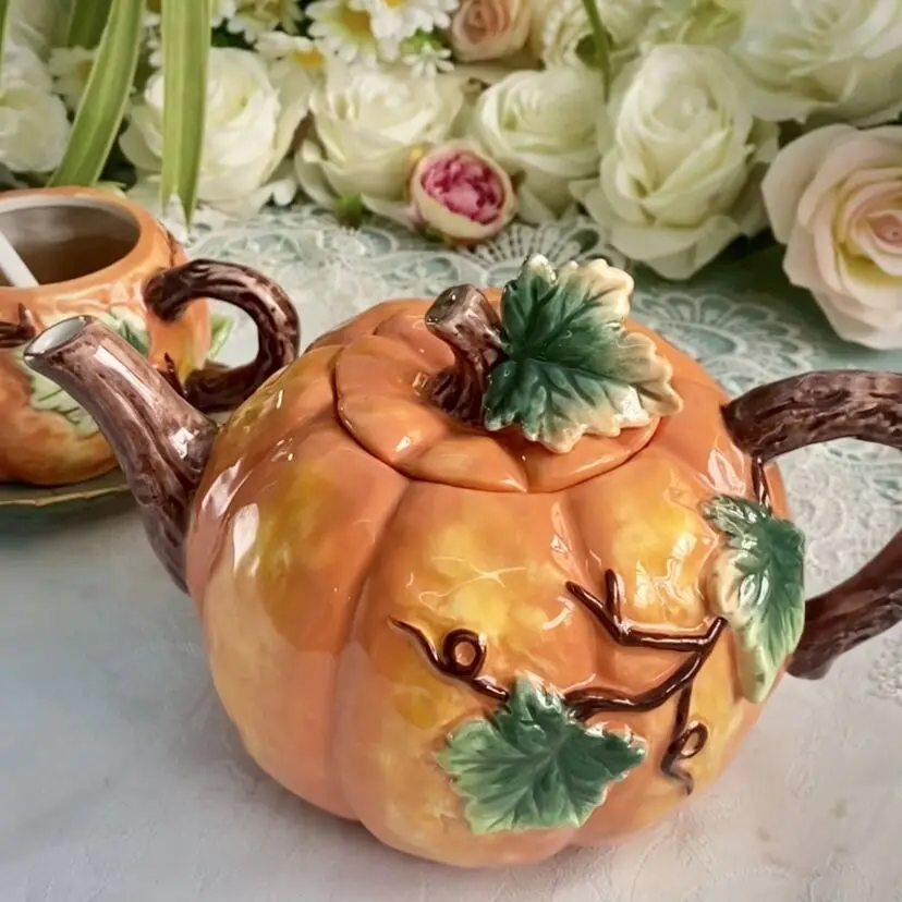 

Halloween Garden Pumpkin Ceramic Sculpture Teapot Coffee Pot Wedding Gifts Living Room Tea Cup Mug Set Coffee Set Coffee Cup