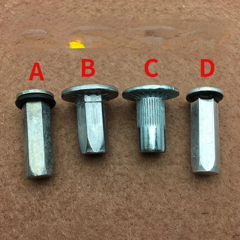 

2pcs For Ford Focus Front and Rear License Plate Fixing Screw Base Nut Iron Pull Rivet Expansion Buckle Clip