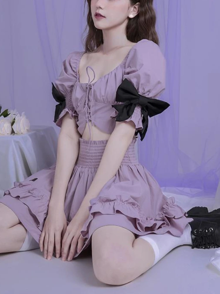 

Женский костюм-двойка в стиле ретро, однотонный костюм из двух предметов, короткий топ во французском стиле Y2k + облегающие мини-комбинезоны, лето 2023, корейские модные костюмы