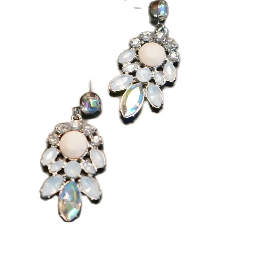 

Personality Exaggerated Retro Crystal Acrylic earrings