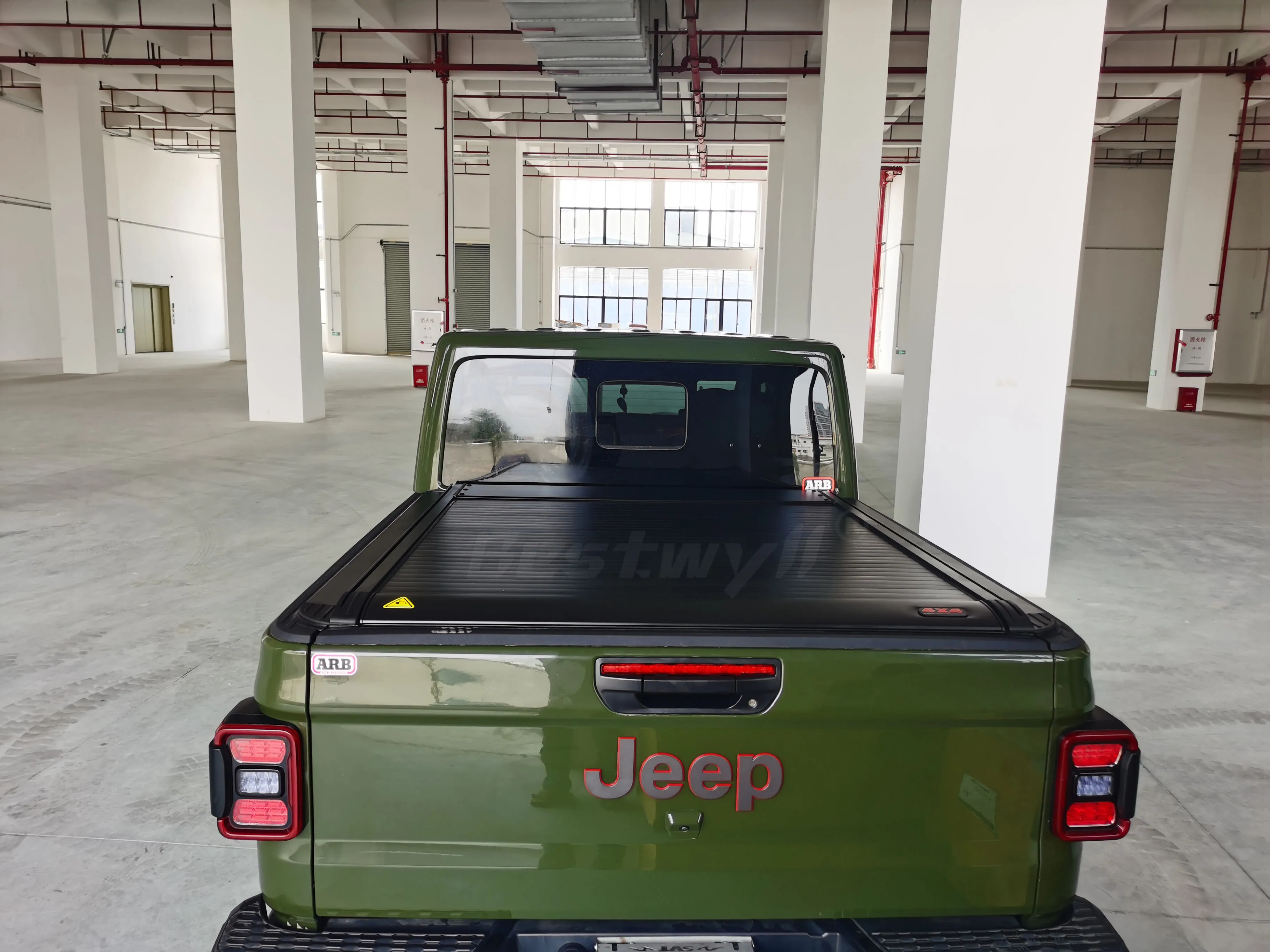 Фото Lona Retractil Electrica Para Pick up Ute Грузовик Кровать Роликовая Крышка Затвор Электрический Тонно Крышка для Jeep Gladiator E-K59 №4