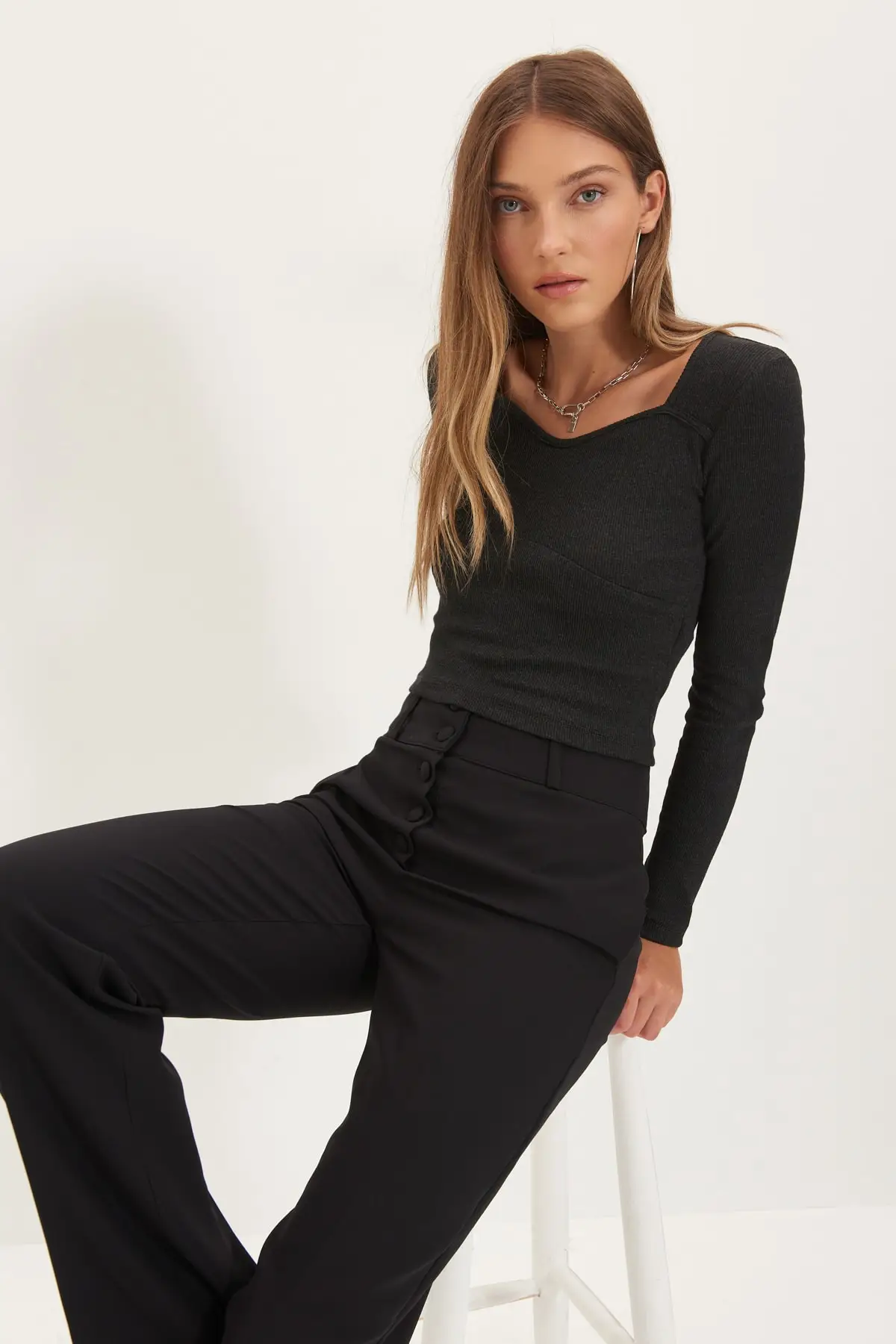 

Trendyol Stitch Detail Crop Knitted Blouse TWOAW22BZ0530