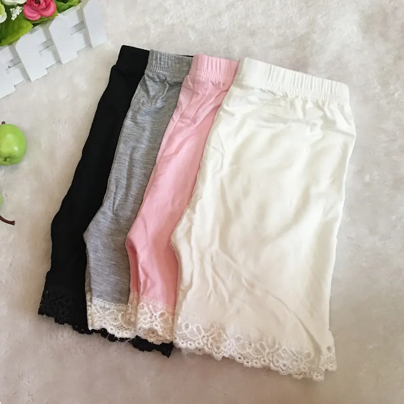 

Летние детские безопасные Пятиточечные шорты, детское эластичное облегающее нижнее белье с высокой талией, брюки для маленьких девочек, пляжные леггинсы из модала и кружева