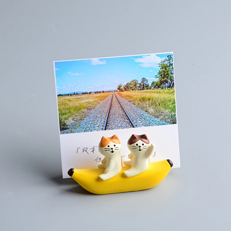 

Cartoon Cat Banana Boat Photo Postcards Business Card Holder Desktop Decoration Kitten Home Ornament Model for Friends Kids Gift