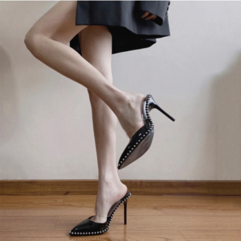 Женские туфли с заклепками новые брендовые босоножки на тонком высоком каблуке