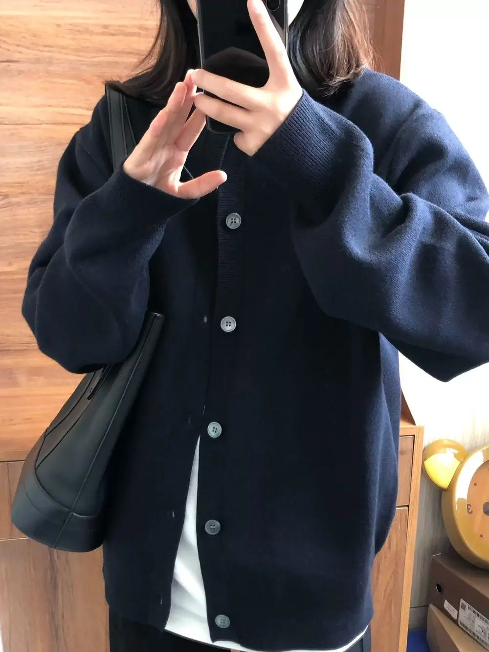 Темно-синий вязаный кардиган для женщин Осенний стильный уютный свободный