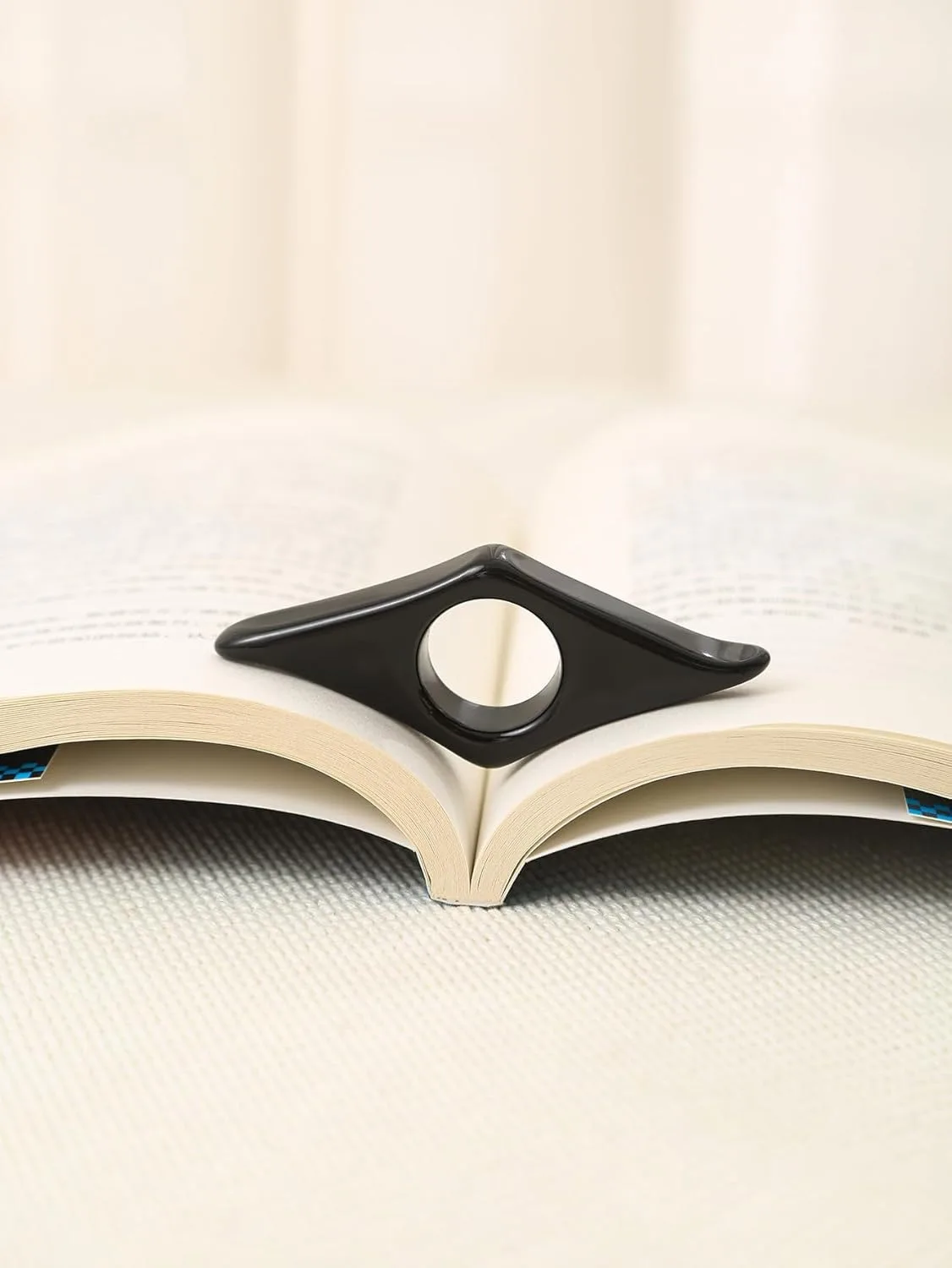 

Пластиковый разделитель книг XSQ05